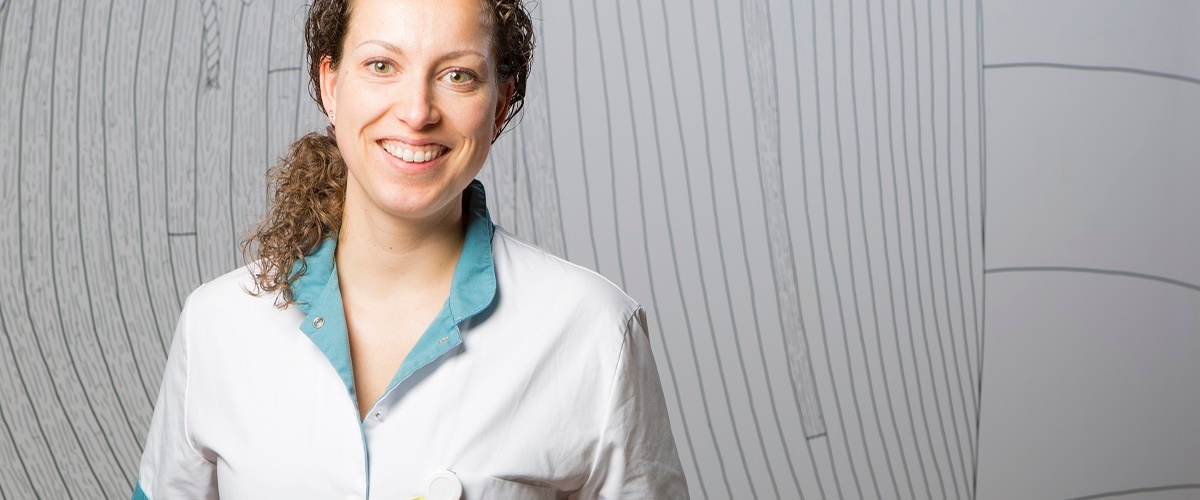 Portret van coloncare verpleegkundige Maaike Corver