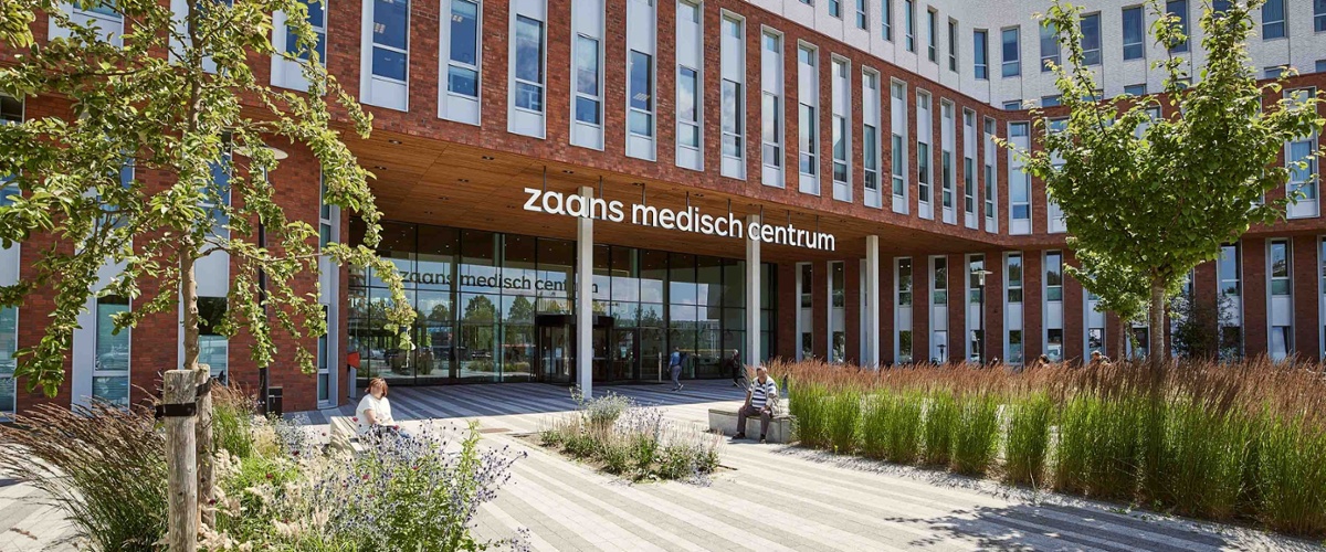 Beeld van voorkant Zaans Medisch Centrum